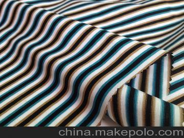 經(jīng)緯編:經(jīng)編紗支:32s成分及含量:95%r 5%op幅寬:165針織布大循環(huán)色織